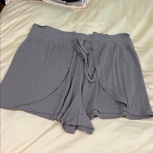 Versona Women’s Size Medium Ribbed Sweatshorts